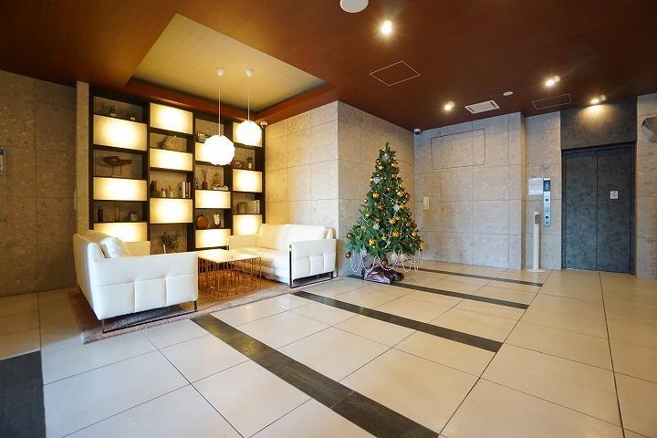 La Douceur荒本の外観・駐車場イメージ2枚目