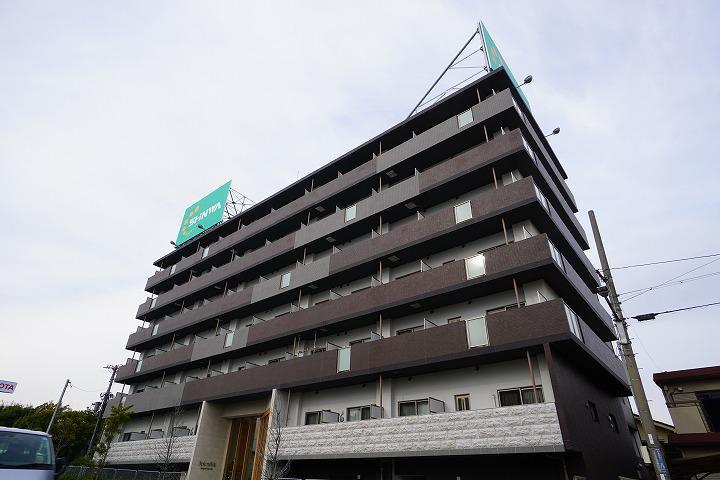 La Douceur南茨木の外観・駐車場イメージ1枚目