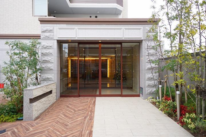 La Douceur豊中南の外観・駐車場イメージ2枚目