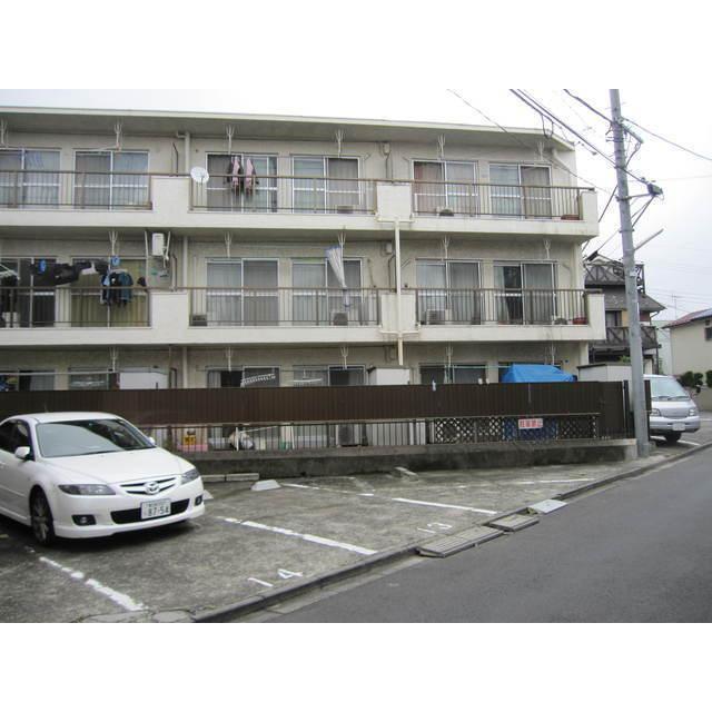 エレガンス仙川駐車場の外観・駐車場イメージ1枚目